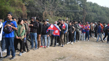 सबै टिकट सकिएकाे क्यानकाे घाेषणा, घरबाटै क्रिकेट हेरिदिन आग्रह (तस्वीरहरू)